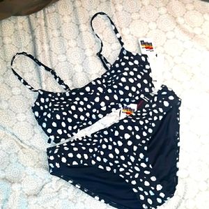 New Black & White Bikini Top Bottoms L 11-13